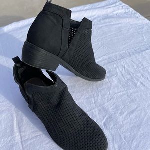 Ankle booties